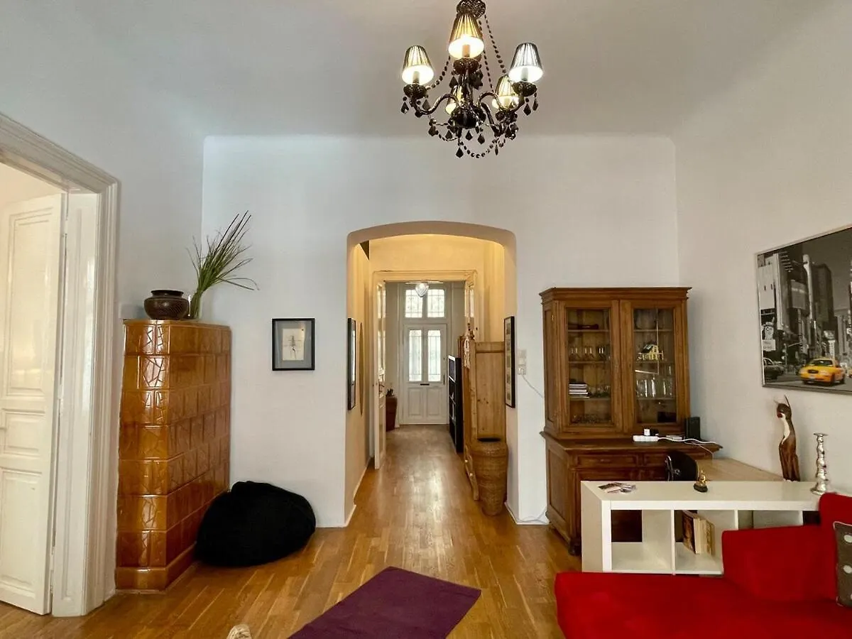 Apartment Iza Bella Classic Romantica Spacious 2Br Budapest Hungary