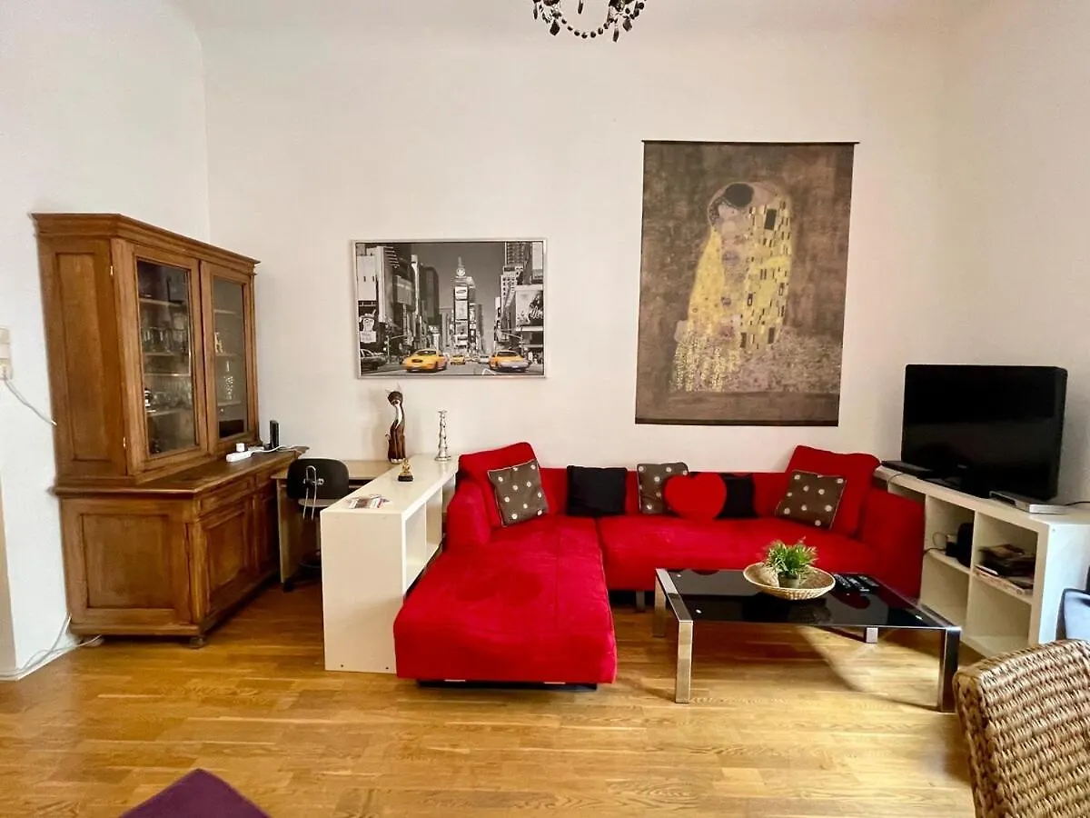 Apartment Iza Bella Classic Romantica Spacious 2Br Budapest